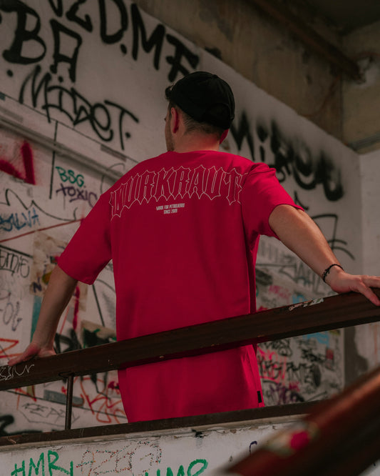 Oversized | T-Shirt | Spikes | Red